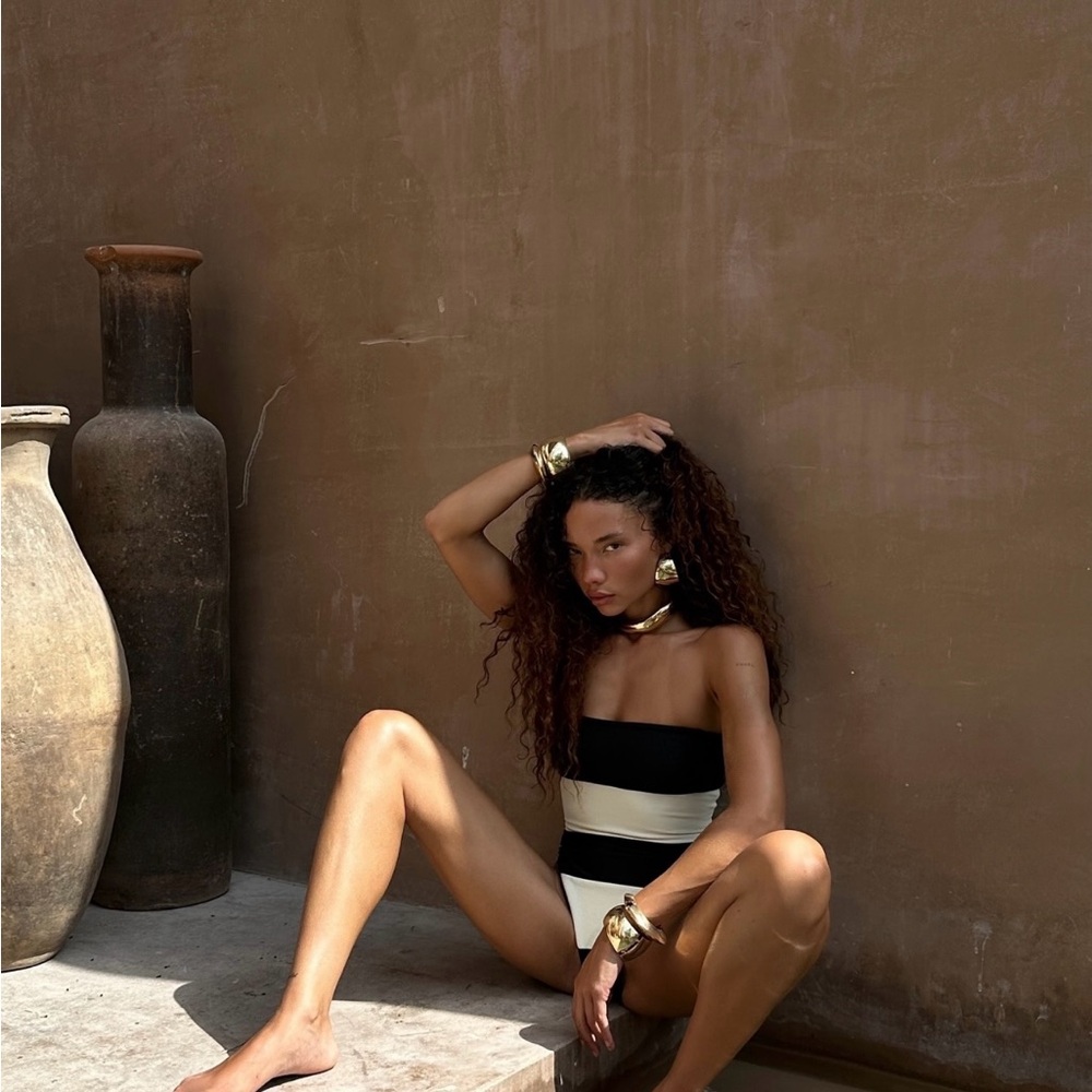 Same One Piece - image 8